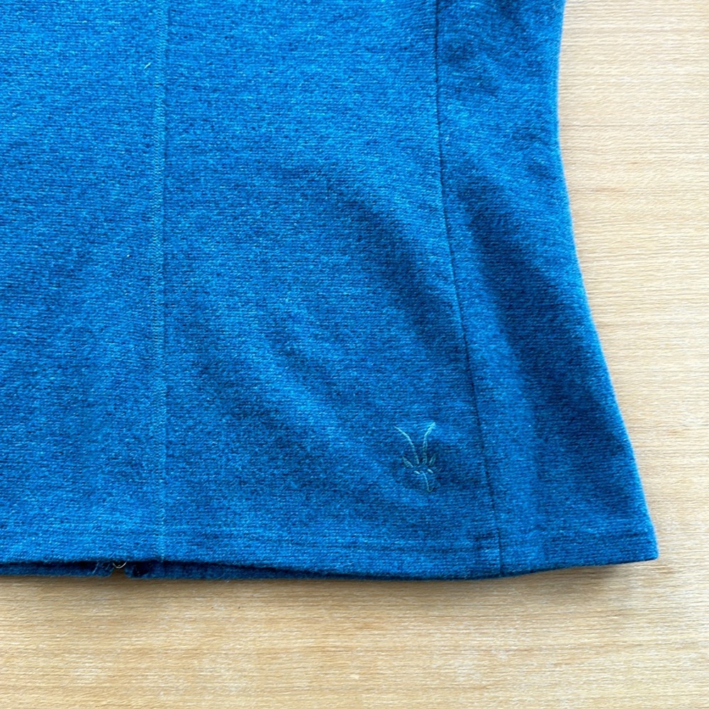 Sleeveless Zip-Front Blue Fleece Vest - Picture 5 of 6